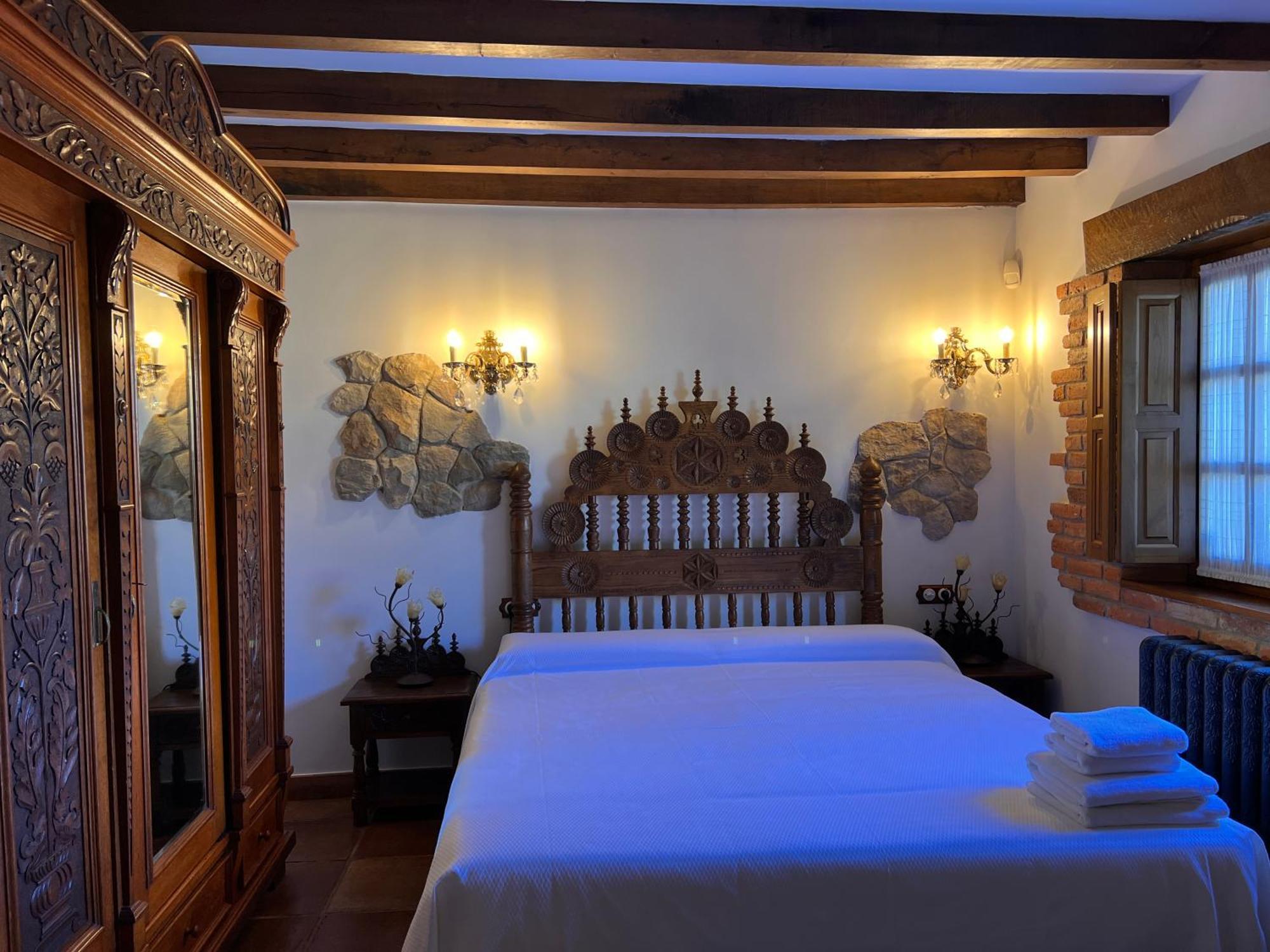 Apartamentos Villa Julieta Ruente المظهر الخارجي الصورة